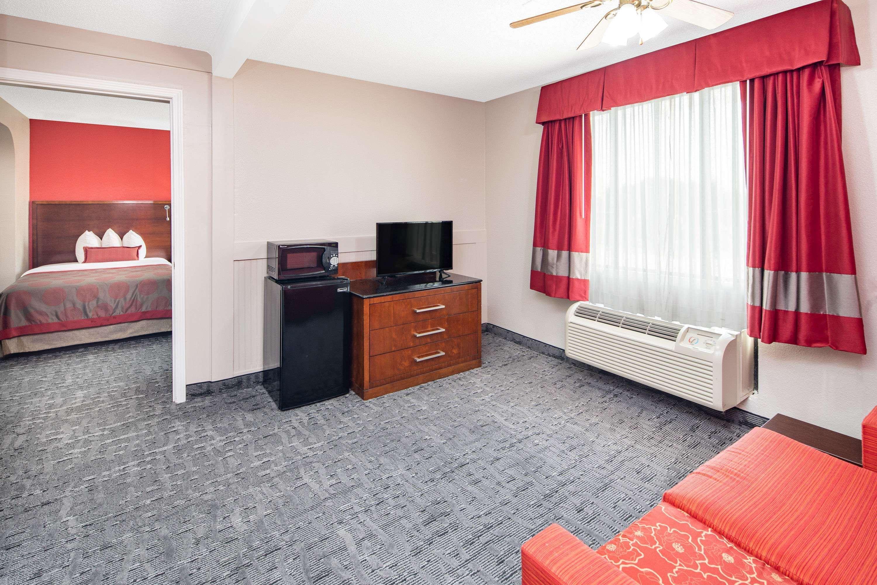 Ramada By Wyndham Alpharetta Atlanta North Hotel Eksteriør billede